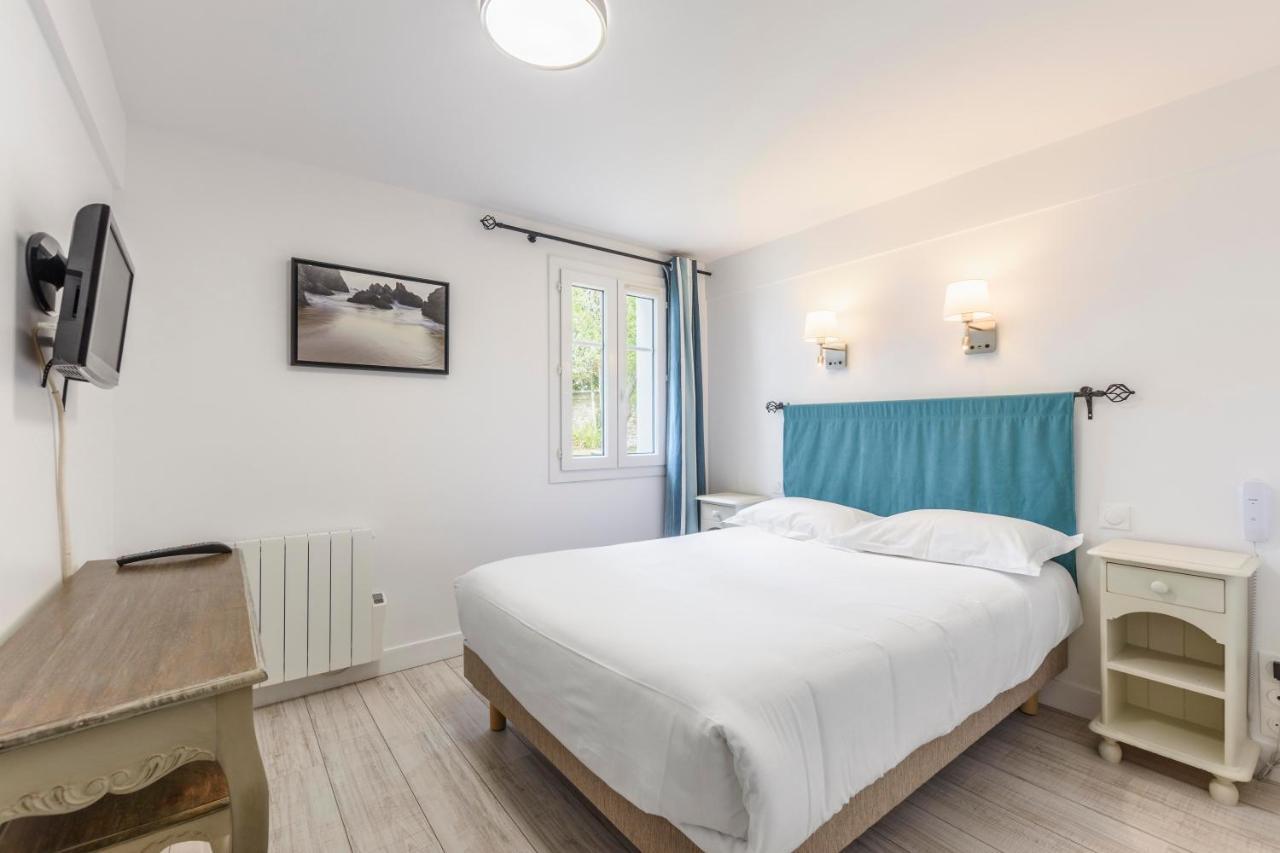 Hotel Le Clos Fleuri Le Palais Esterno foto