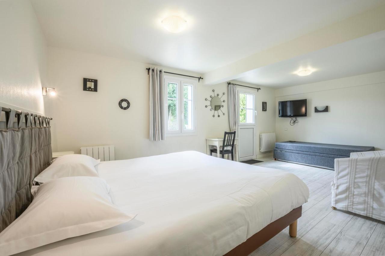 Hotel Le Clos Fleuri Le Palais Esterno foto