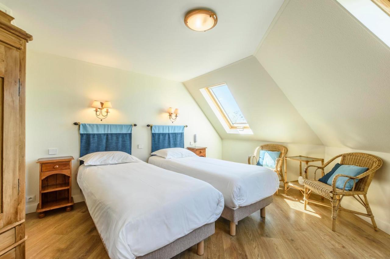 Hotel Le Clos Fleuri Le Palais Esterno foto