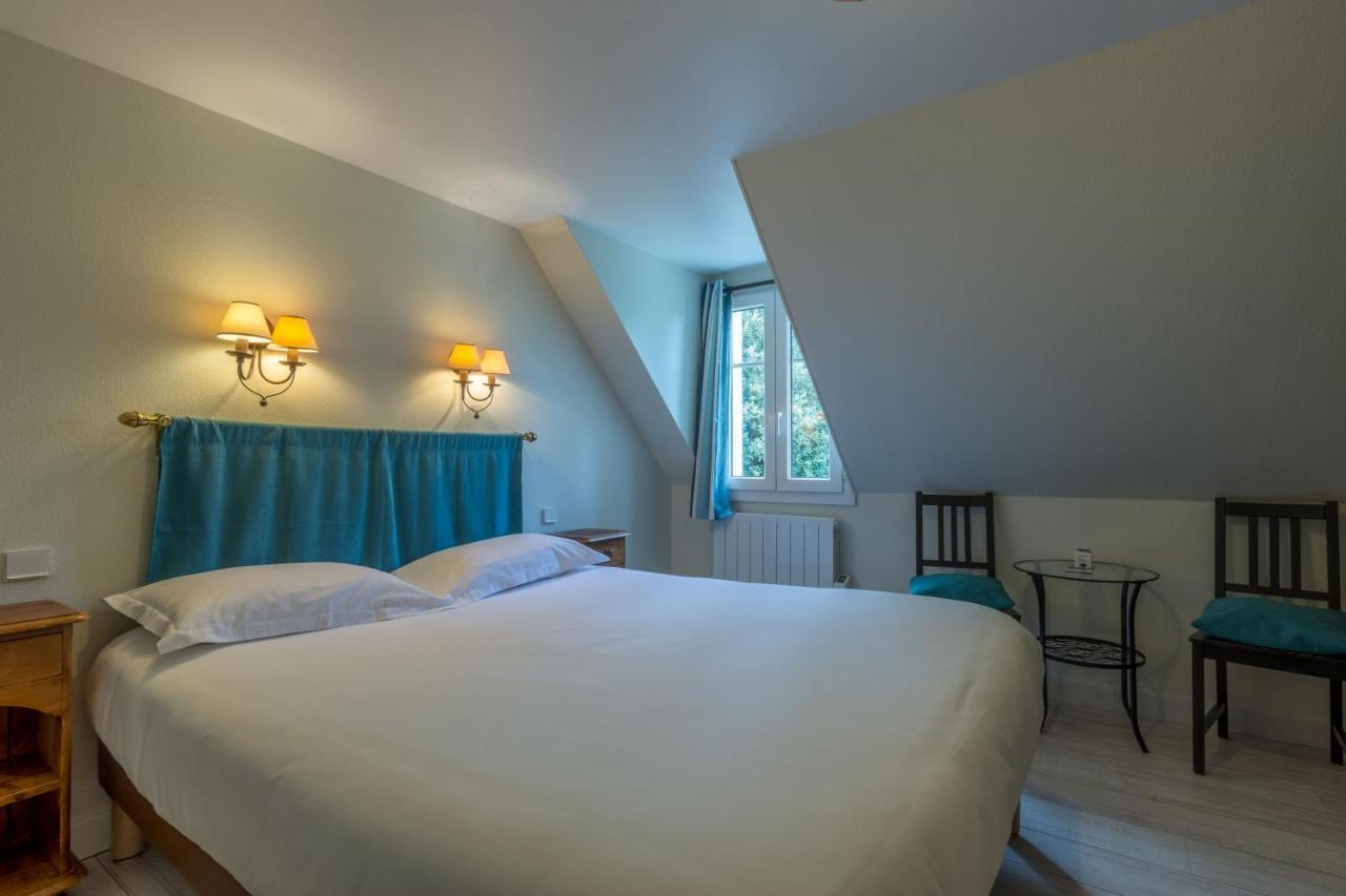 Hotel Le Clos Fleuri Le Palais Esterno foto