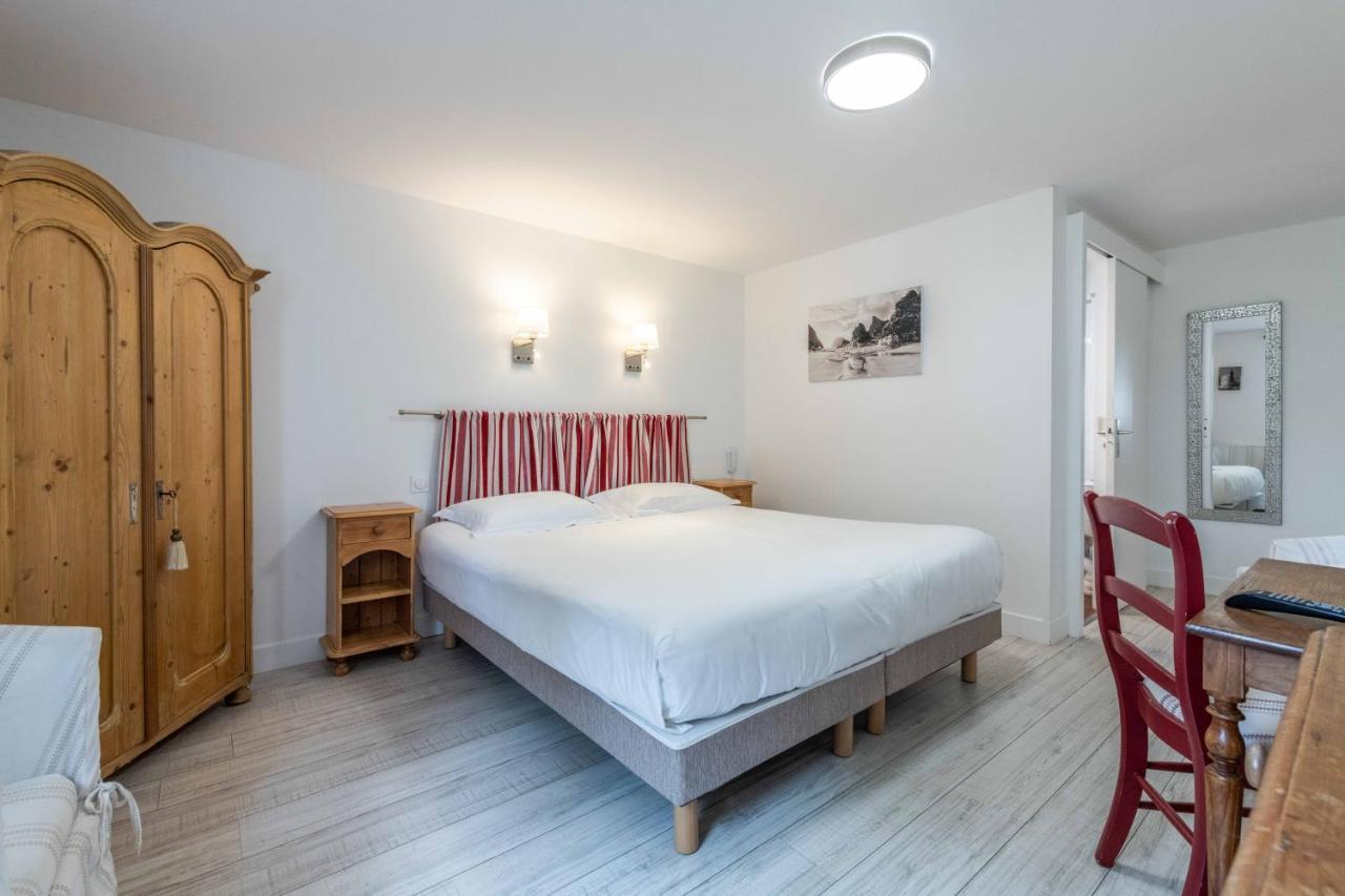 Hotel Le Clos Fleuri Le Palais Esterno foto