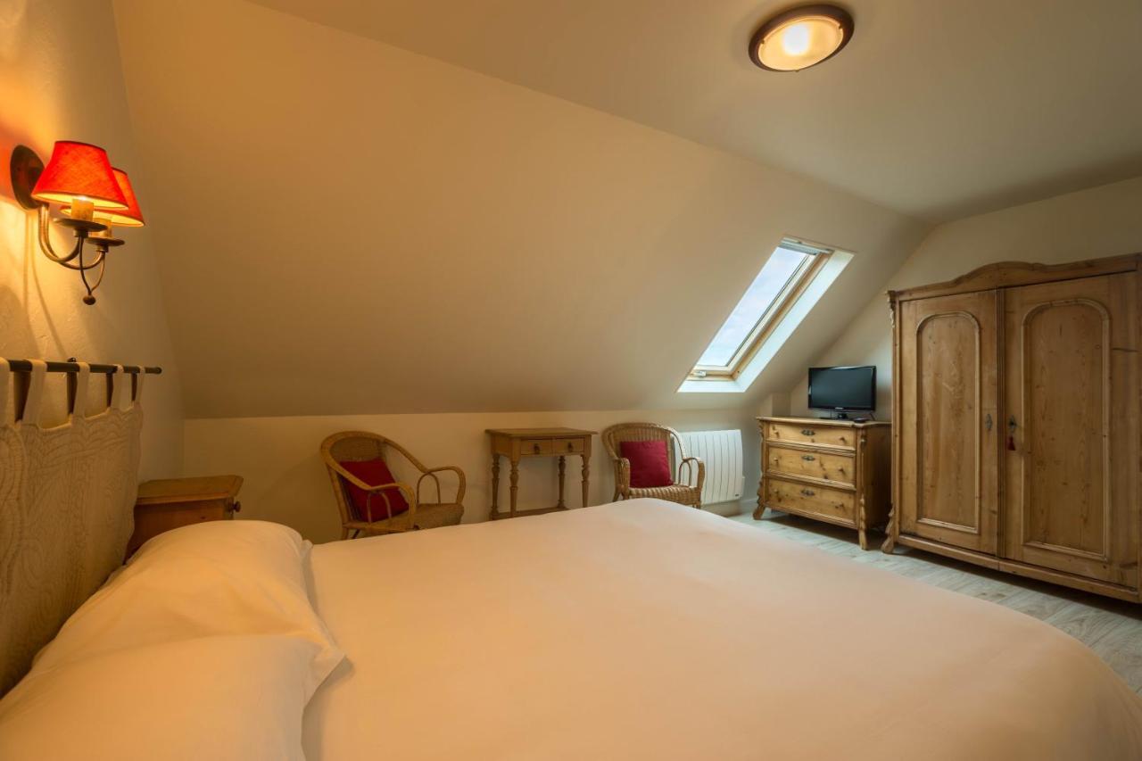 Hotel Le Clos Fleuri Le Palais Esterno foto